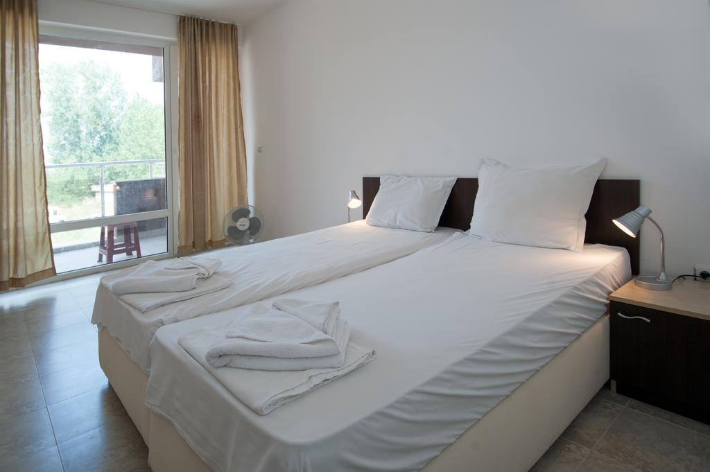 Stella Polaris Apartcomplex Slantschew brjag Zimmer foto