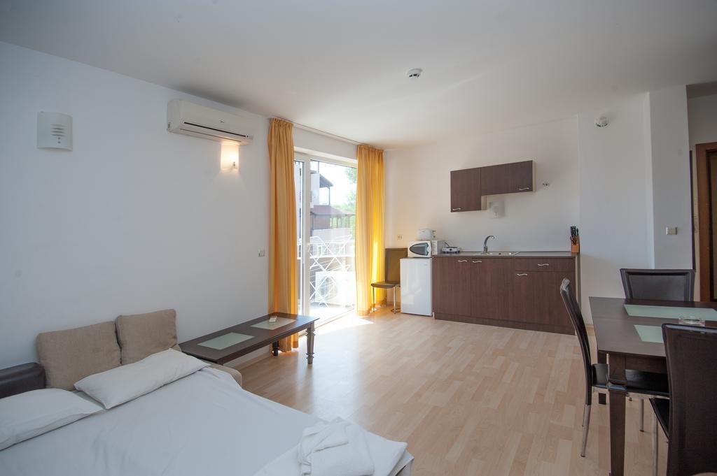 Stella Polaris Apartcomplex Slantschew brjag Zimmer foto